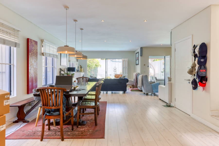 3 Bedroom Property for Sale in Sea Point Western Cape